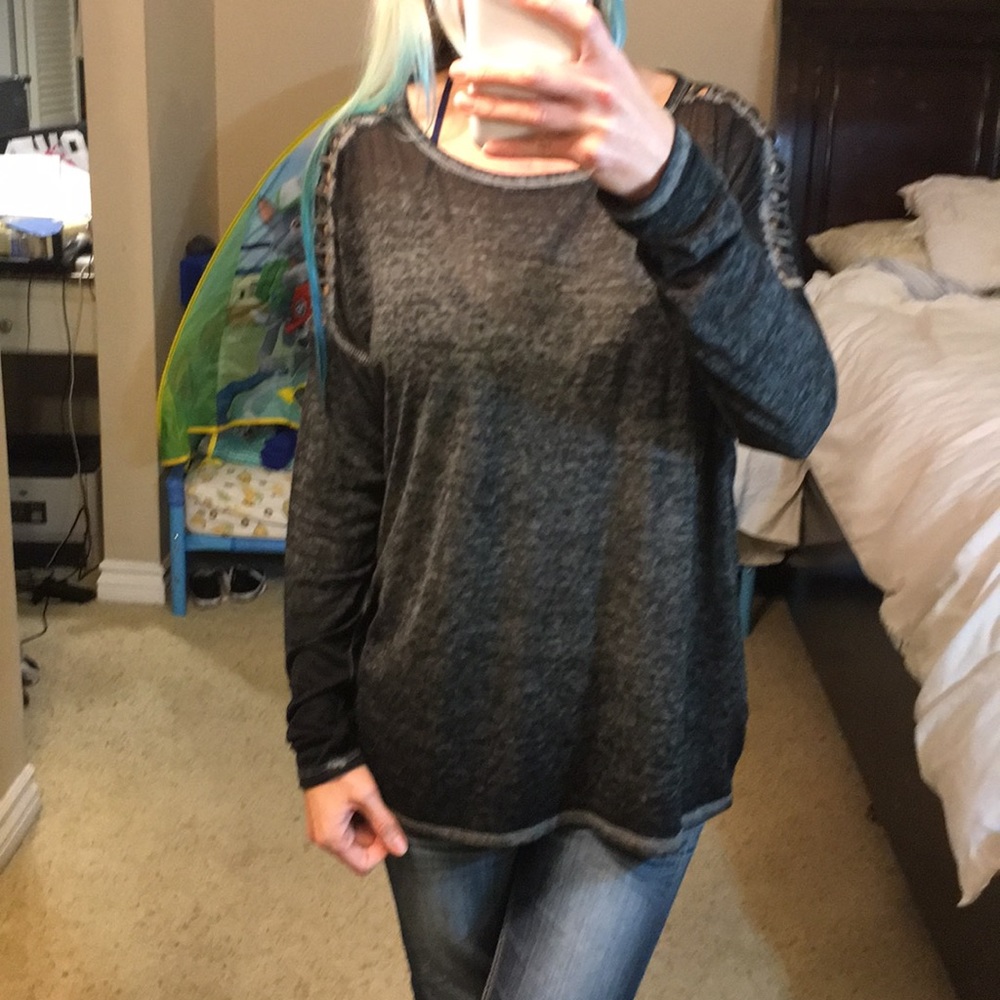 NWOT Betsy Johnson performance Shirt - Picture 2 of 8
